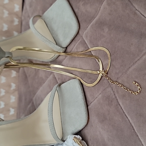 MISS LOLA HEELS - Picture 2 of 6